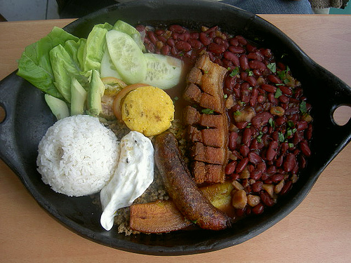 LA BANDEJA PAISA