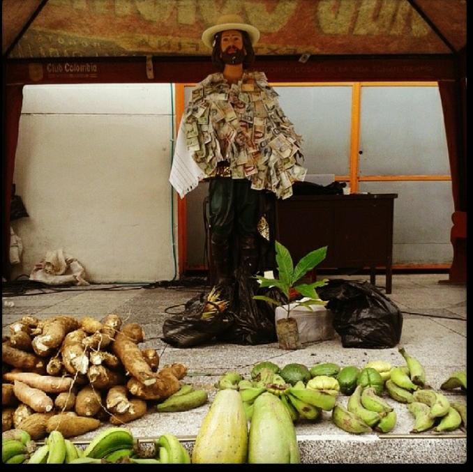 UN D�A DE AMOR POR TU PARROQUIA-  HOMENAJE A ALTAR DE SAN ISIDRO LABRADOR  - PATRONO DE LOS AGRICULTORES